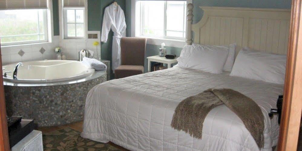 Collins Inn & Seaside Cottages (Adults Only) Ocean Shores Eksteriør billede